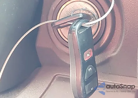 2010 Nissan Frontier Pro-4X z USA, uszkodzony, nr VIN 1N6AD0EV0AC407097